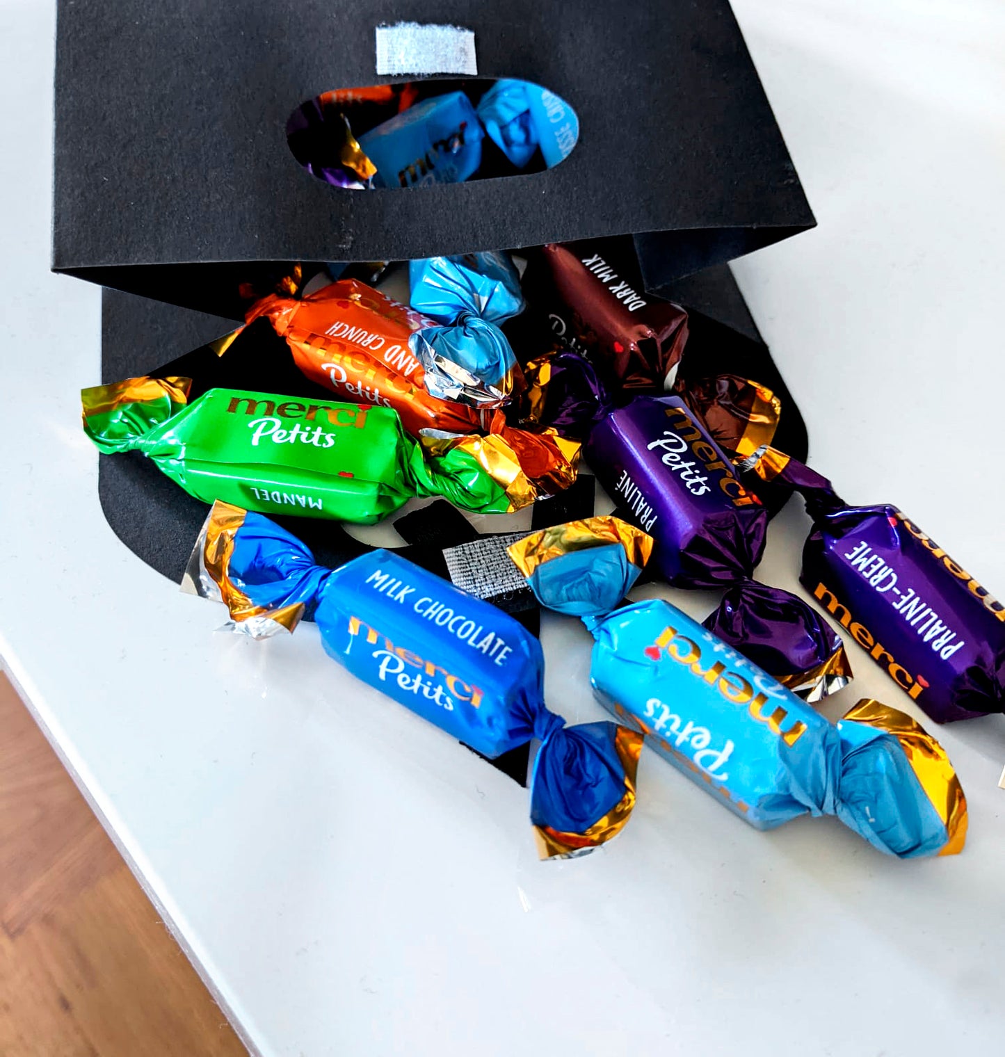 Merci Petits | Kartong med choklad